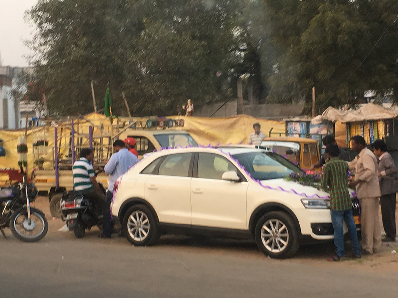 Illustration for article titled Cars from my trip to India over a year ago *pic heavy* (Part I)